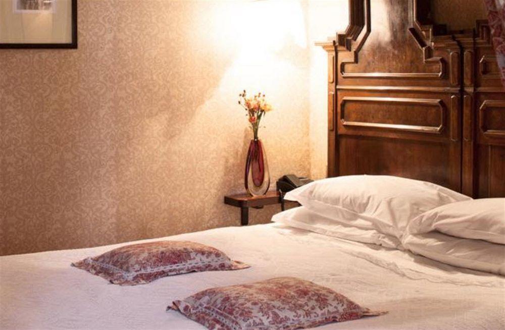 Antica Solferino 2* Milão